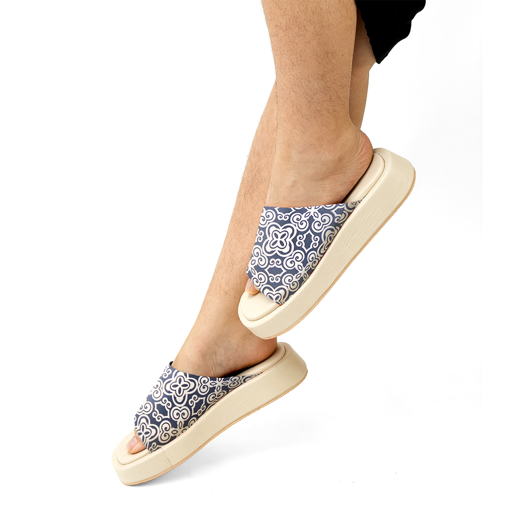 Sandal Wedges Batik Indigo, 3 Ukuran - SALE PAKAIAN & ANAK