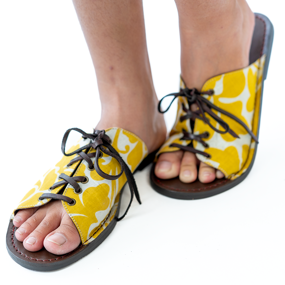 Sandal Bertali Kuning Prada, 3 Ukuran - OBRAL PAKAIAN & ANAK