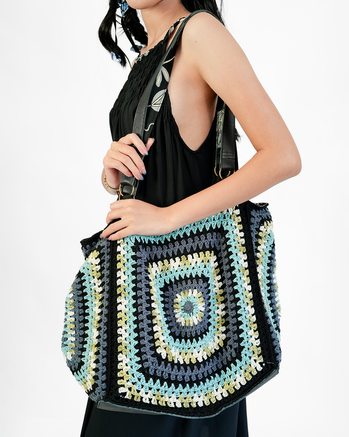 Tas Rajutan Nenek Besar Warna Onyx