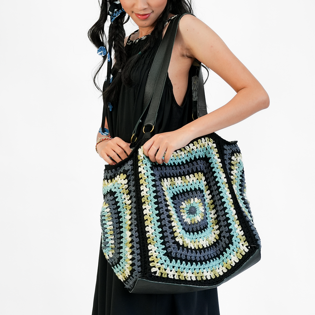 Tas Rajutan Nenek Besar Warna Onyx