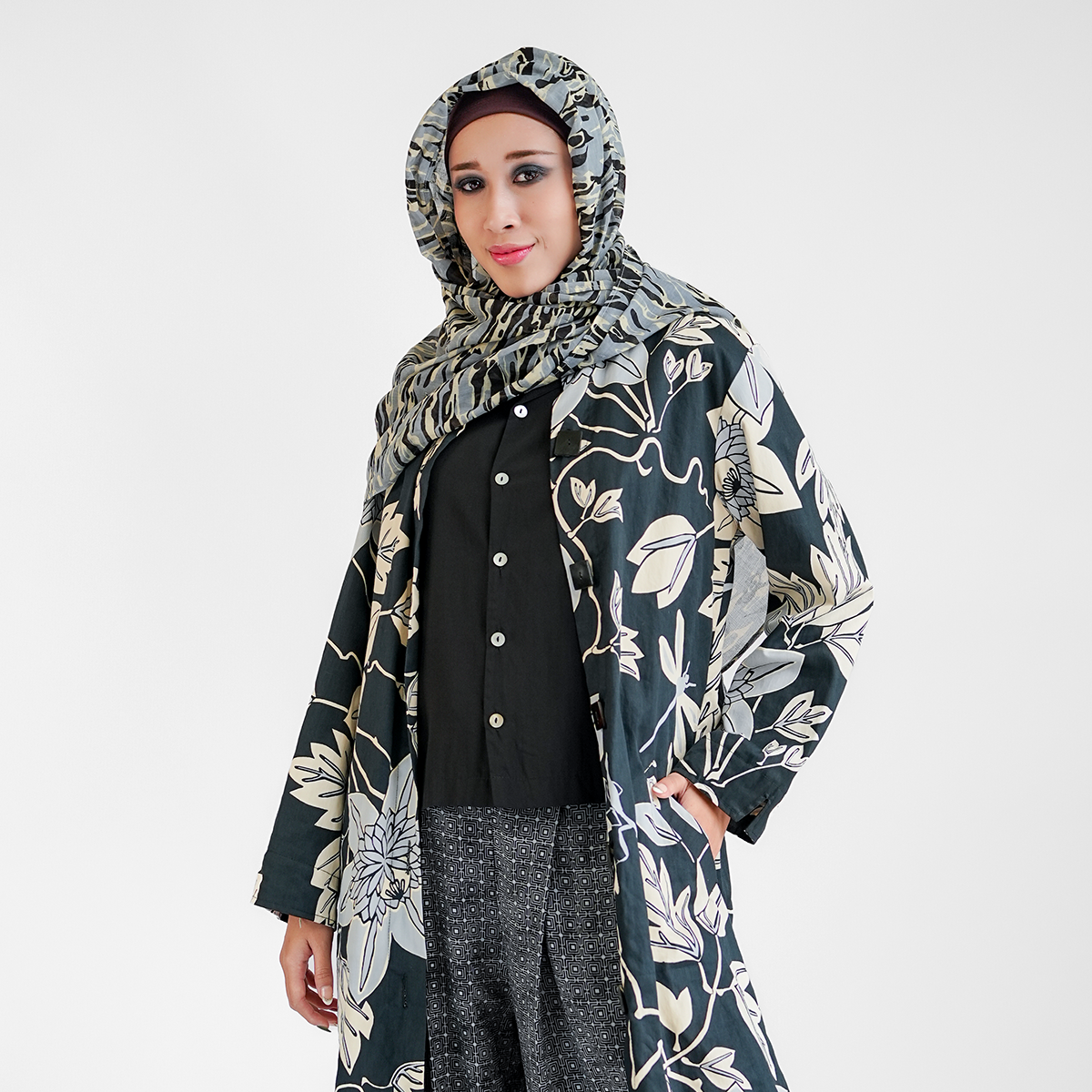 Onyx Water Organic Organza Scarf