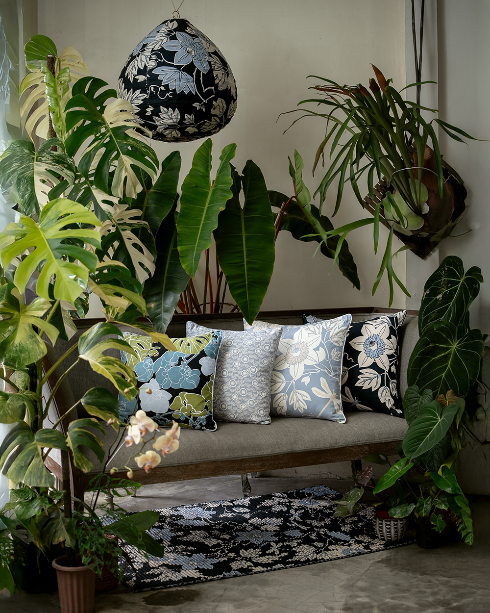 Big Orchid Lagoon Cushion Cover, 45cm