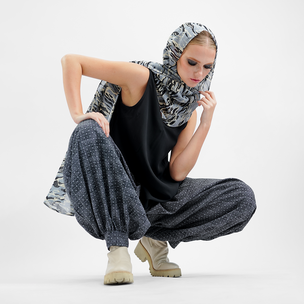 Onyx Water Organic Organza Scarf