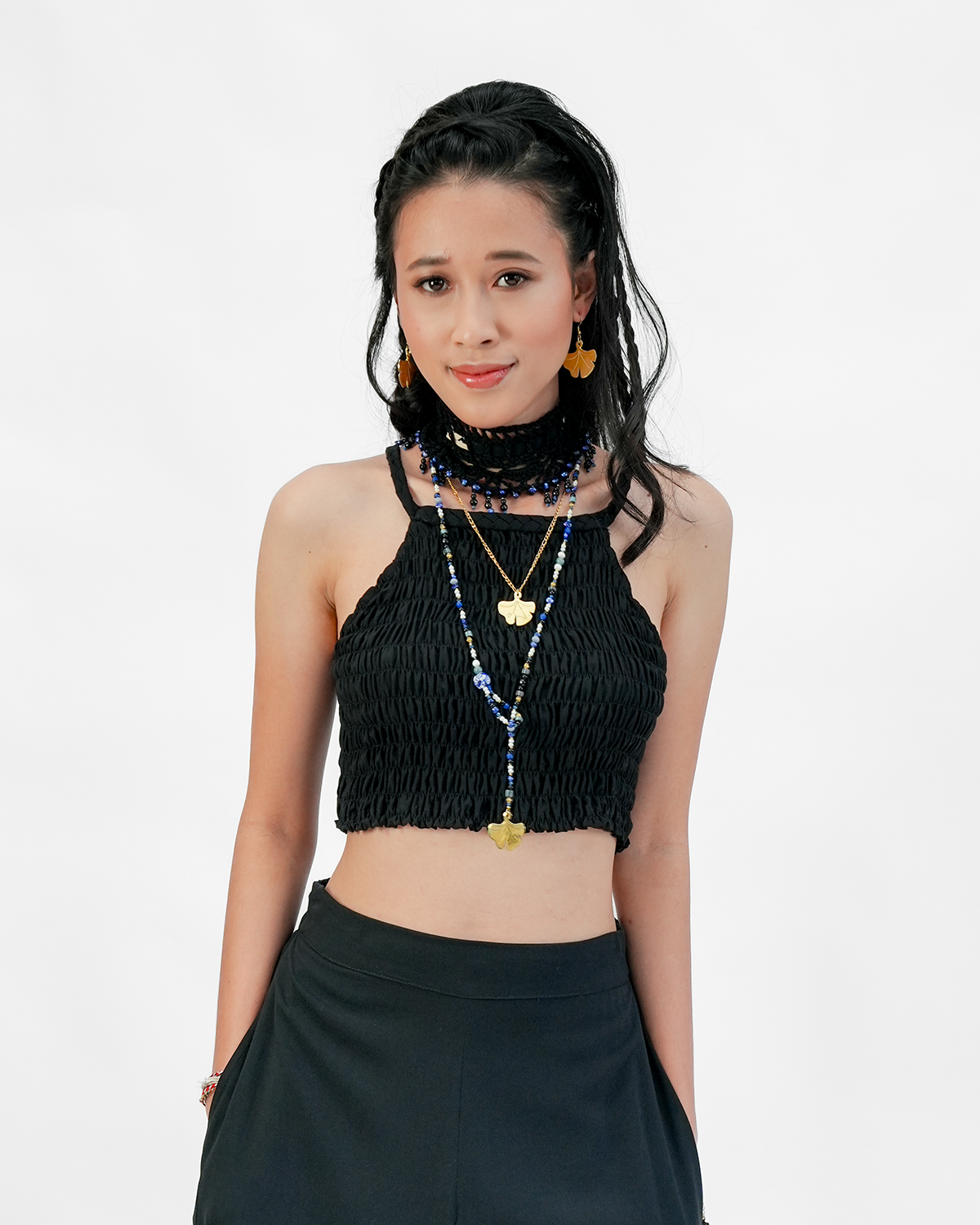 Kalung Choker Rajutan Manik-Manik Hitam