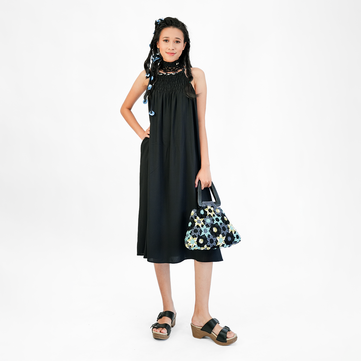 Flower Crocheted Handbag Onyx