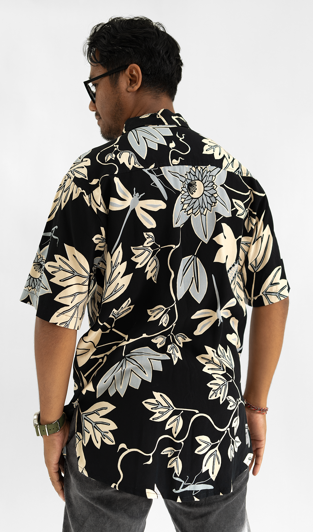 Men's Short Sleeved Shirt Big Passion Flower Onyx, 4 Sizes