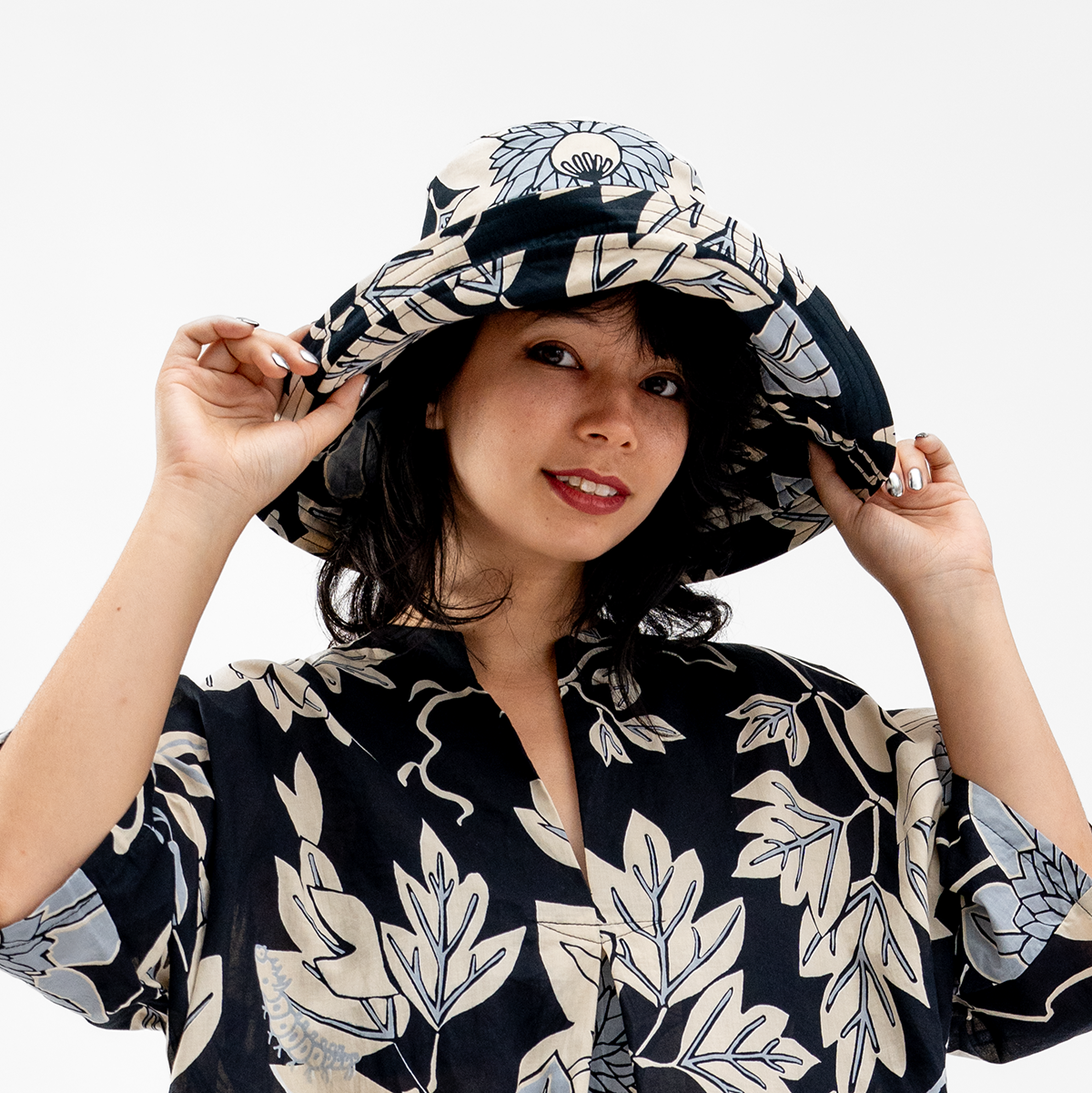 Topi Matahari Katun Organik Onyx