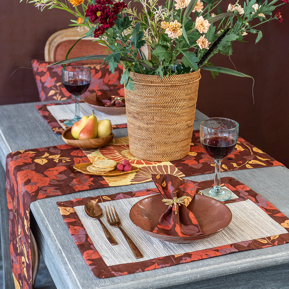 Alas Piring Bunga Lili Air Cokelat Bougainvillea, set isi 4 - SALE HOMEWARES