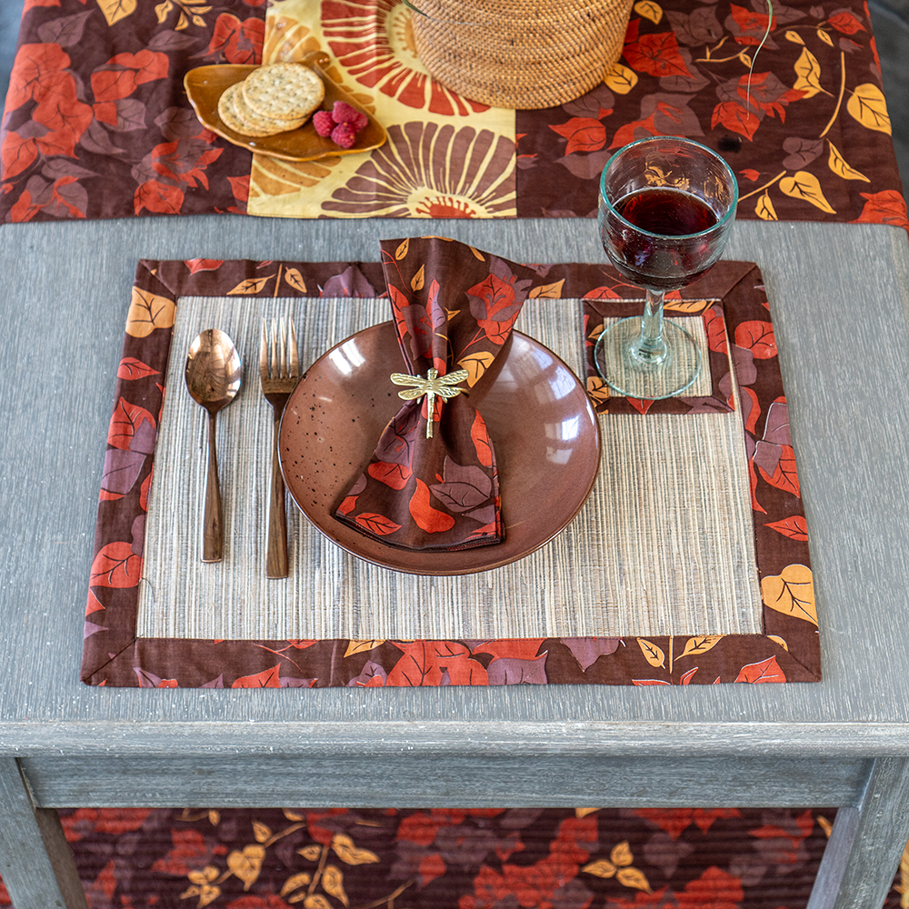 Alas Piring Bunga Lili Air Cokelat Bougainvillea, set isi 4 - SALE HOMEWARES