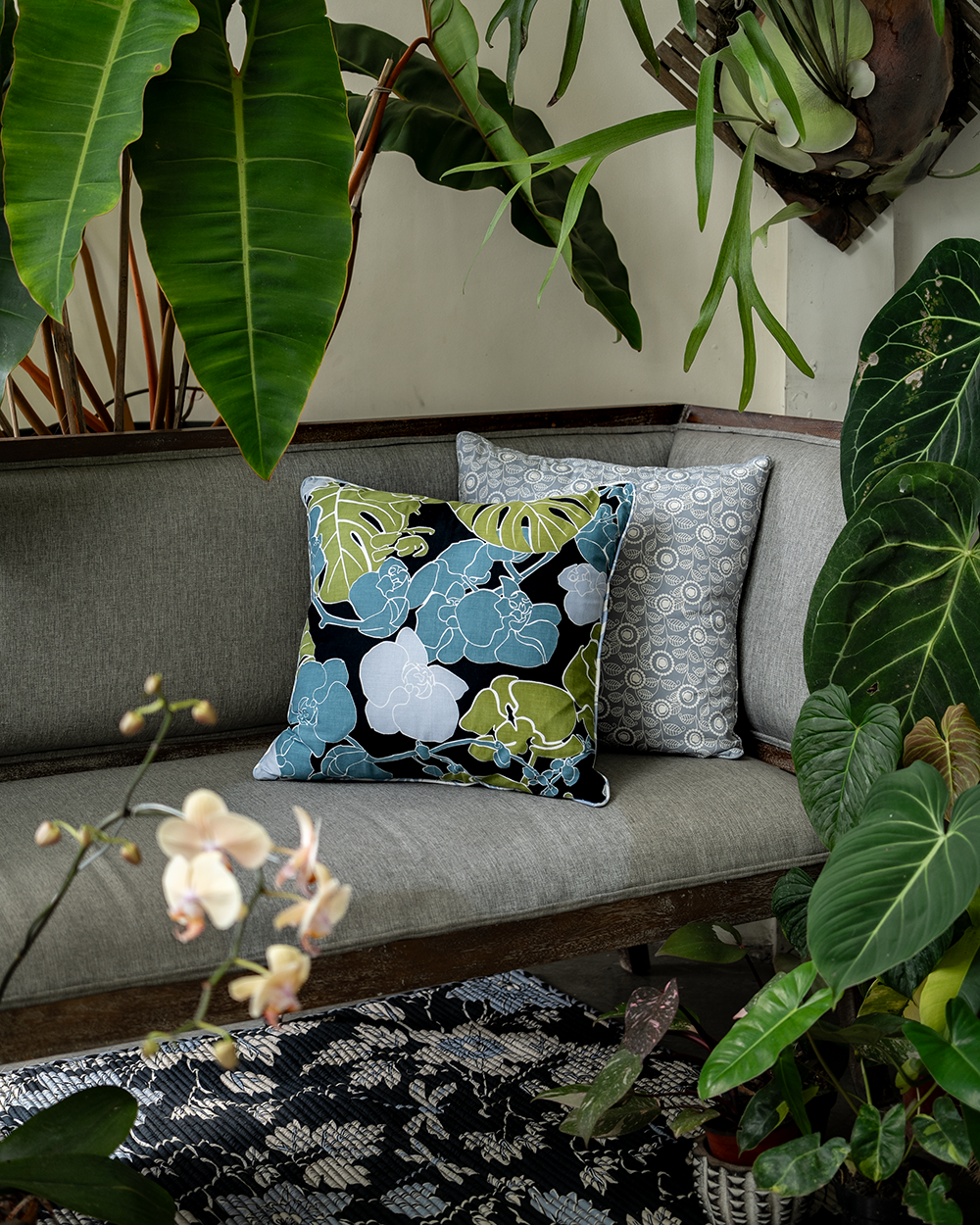 Big Orchid Lagoon Cushion Cover, 45cm
