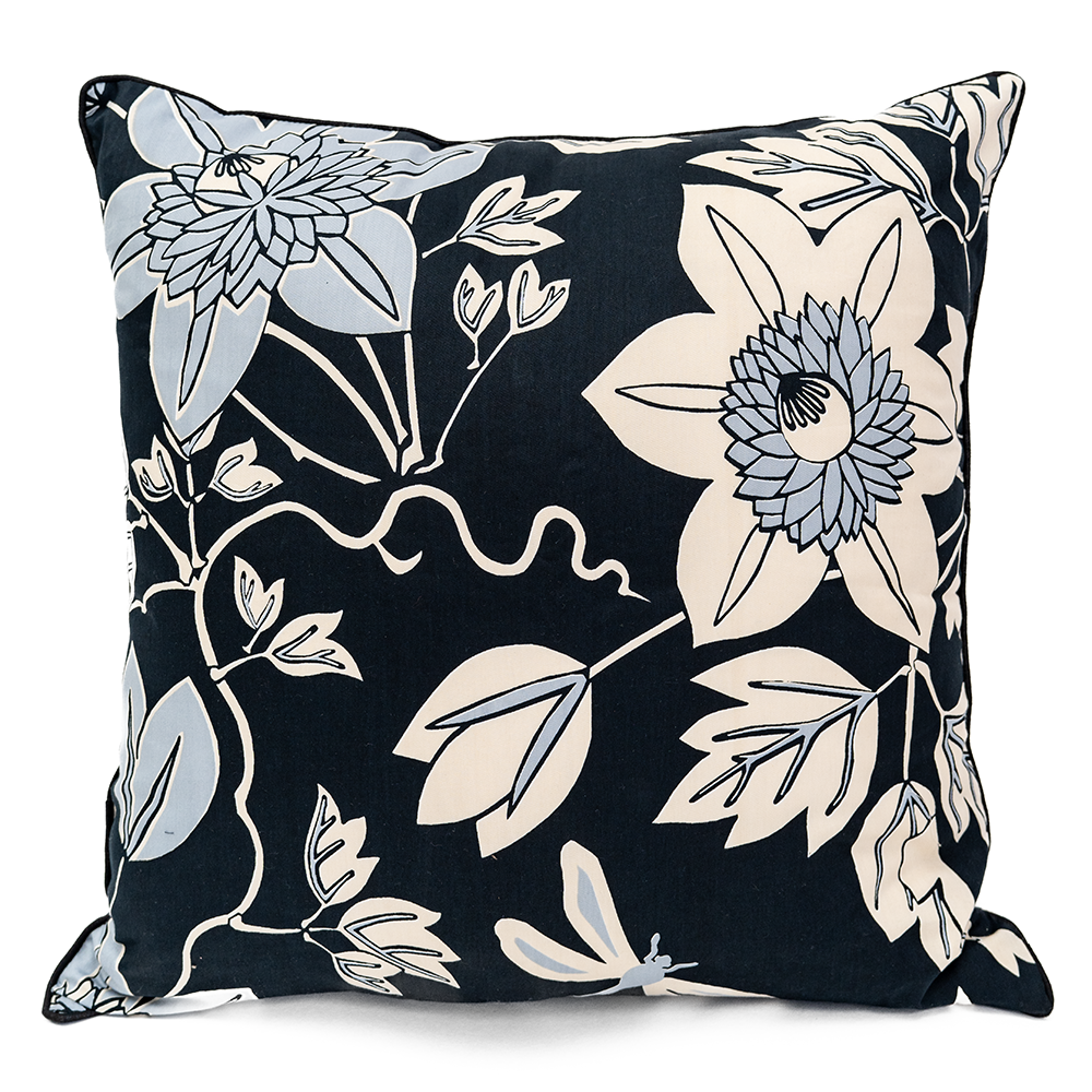 Big Passion Flower Onyx Organic Cushion Cover, 50 cm