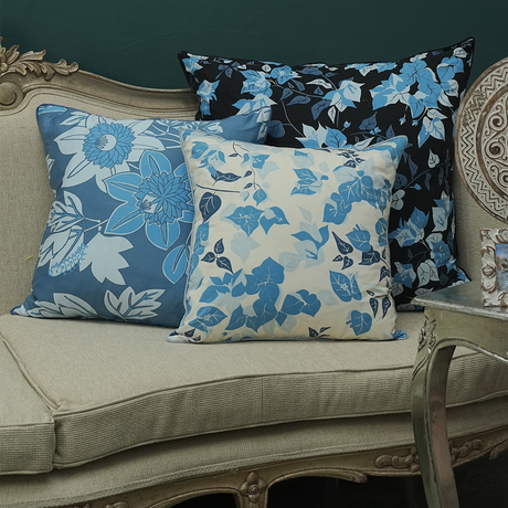 Sarung Bantal Bougainvillea Biru, 45cm