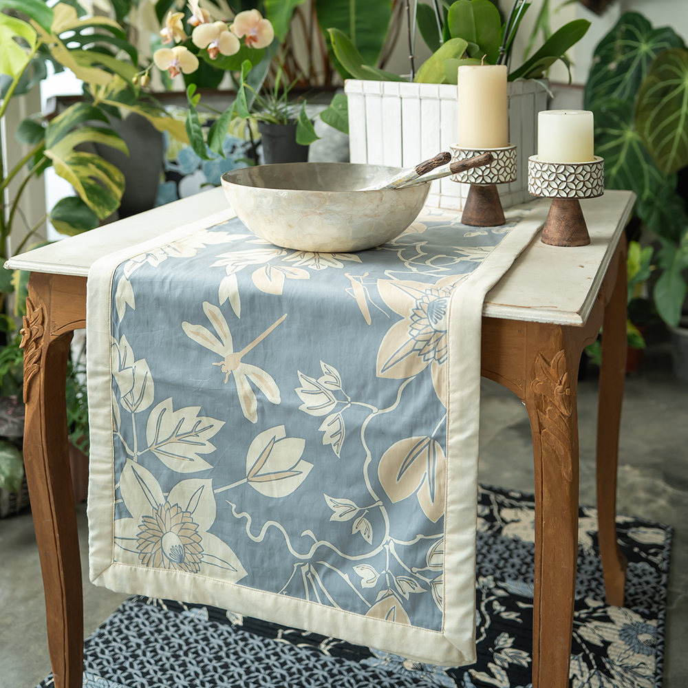 Organic Bed/Table Runner 98" Big Passion Flower Dove