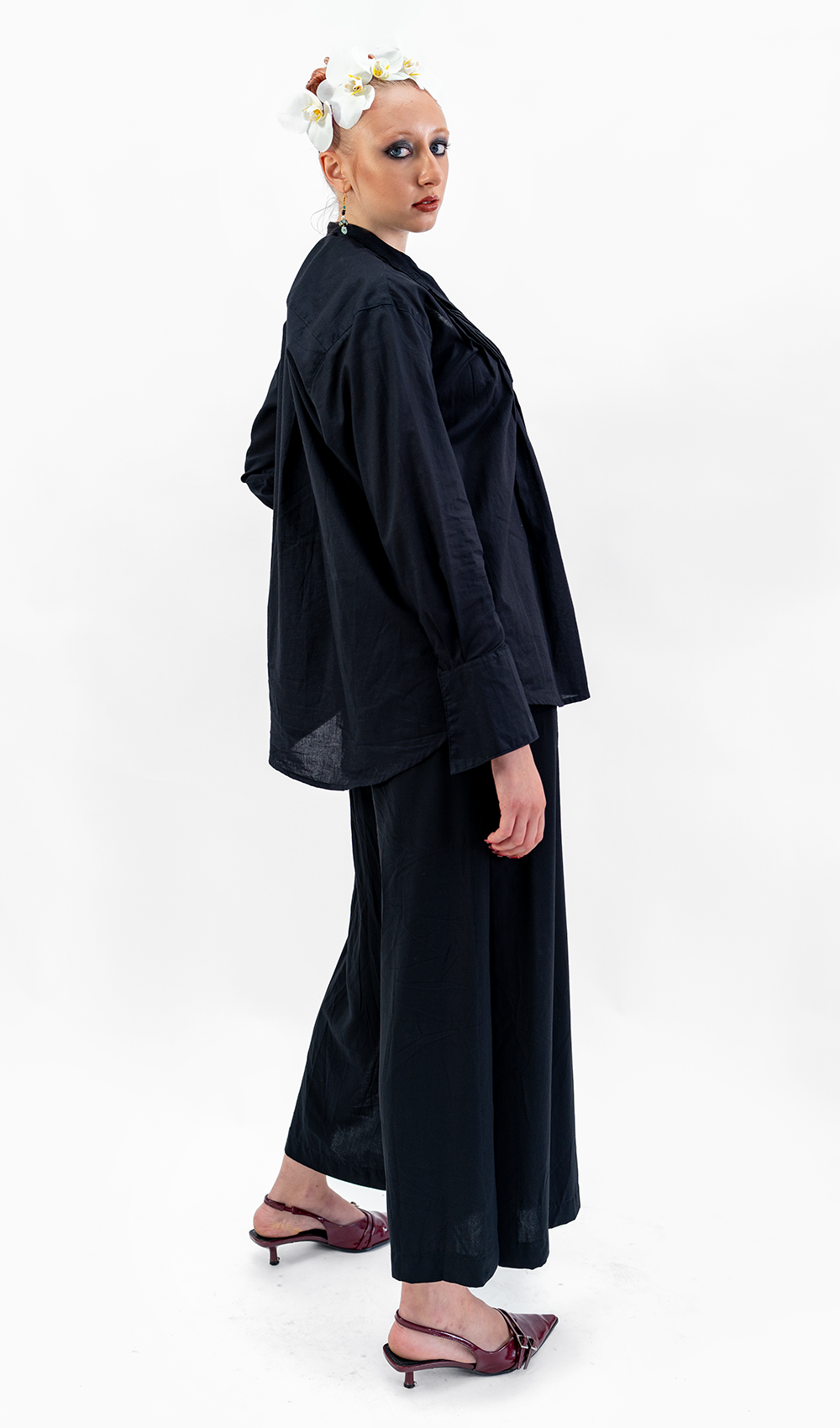Kemeja Katun Ruffle Hitam, 2 ukuran