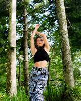 Crop Top Hitam dengan Detail Kerut, 2 Ukuran