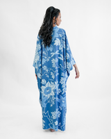 Kaftan Leher Tinggi Motif Bunga Markisa Biru, 1 Ukuran