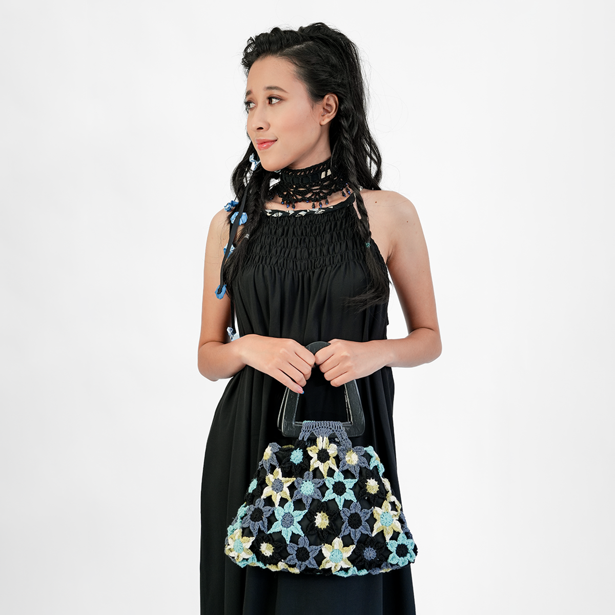 Flower Crocheted Handbag Onyx