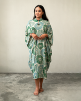 Kaftan Leher Tinggi Retro Bunga Lumut, 1 Ukuran