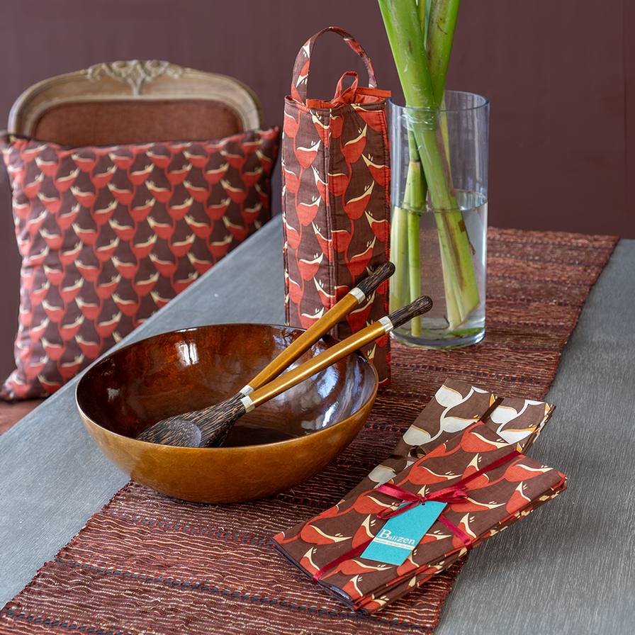 Tas Anggur Berlapis Bunga Bougainvillea Merah