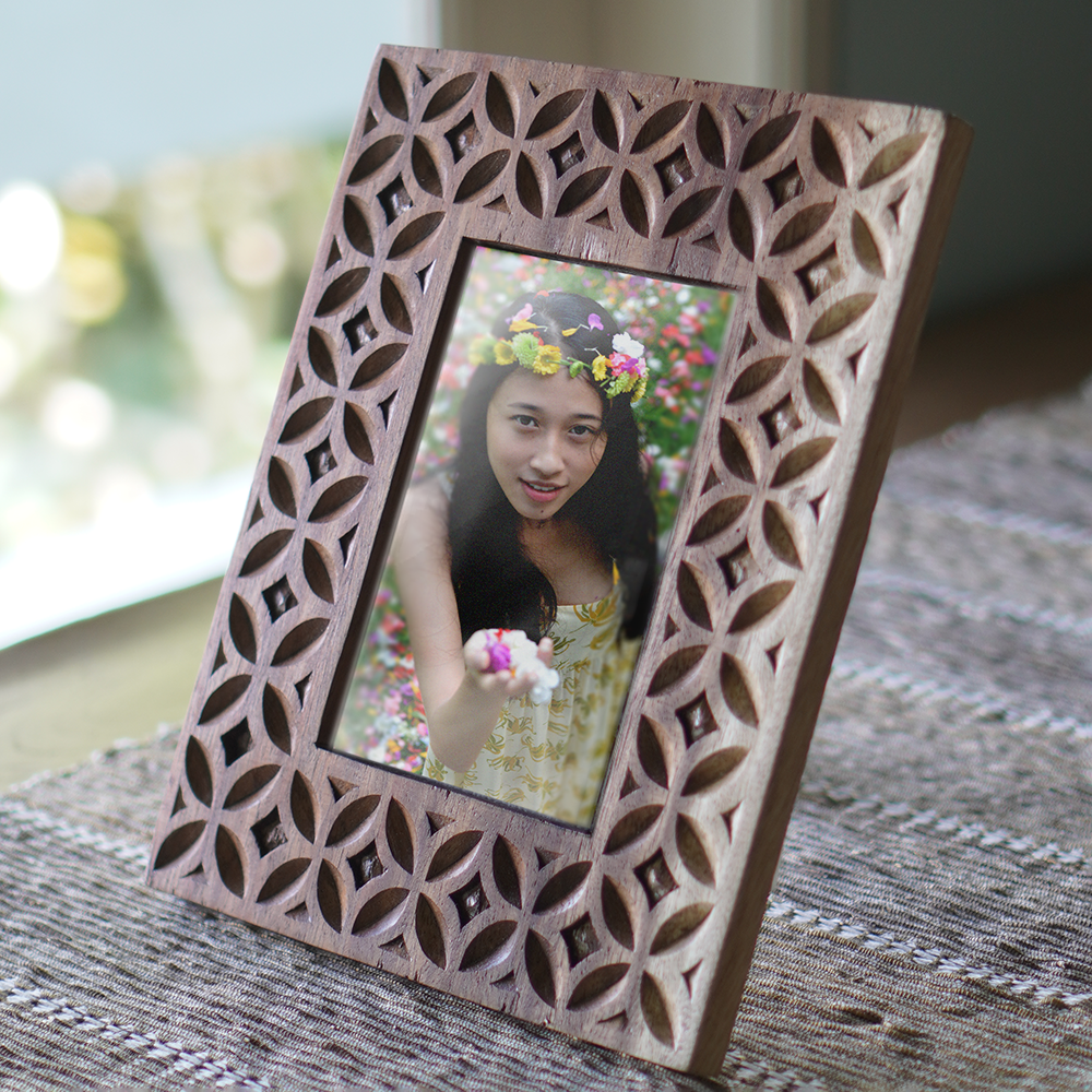 Suar Wood Frame, Medium