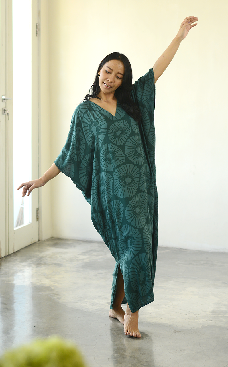 Kaftan dress online for dinner